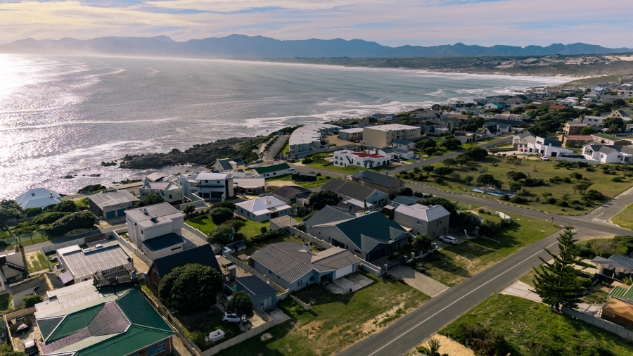 3 Bedroom Property for Sale in De Kelders Western Cape